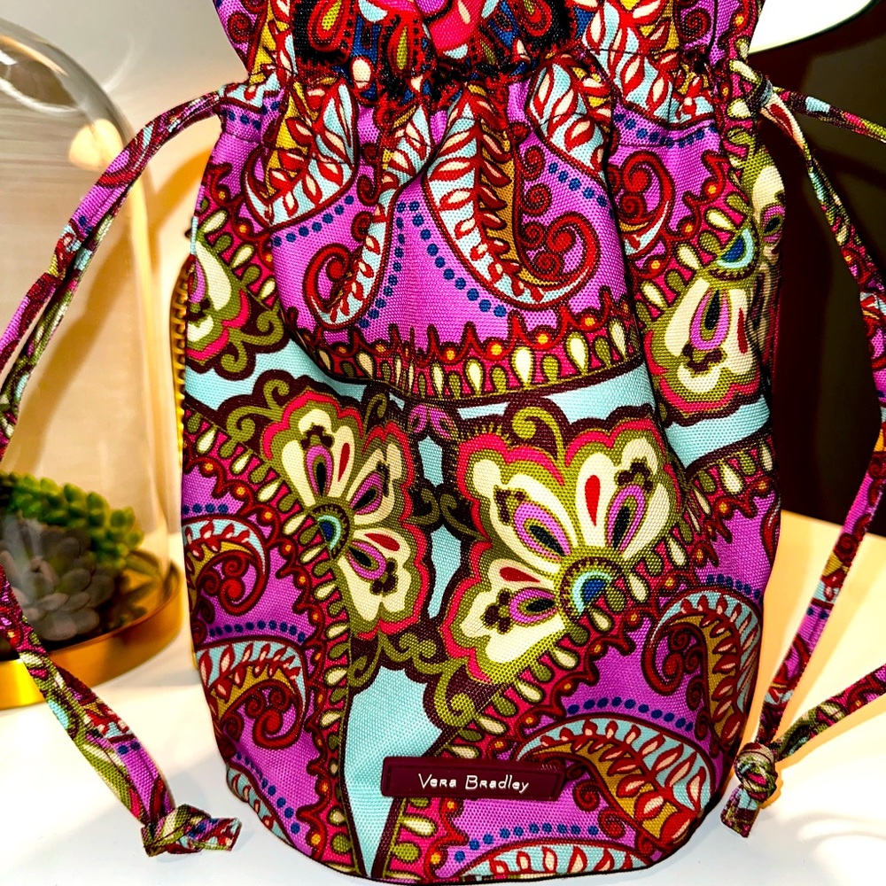 Vera Bradley Ditty Bag, Resort Medallion, Drawstring Closure, NEW WITHOUT TAGS